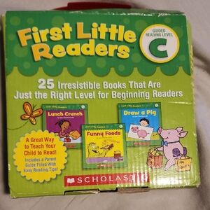 Scholastic First Little Readers Set - Green and Yellow